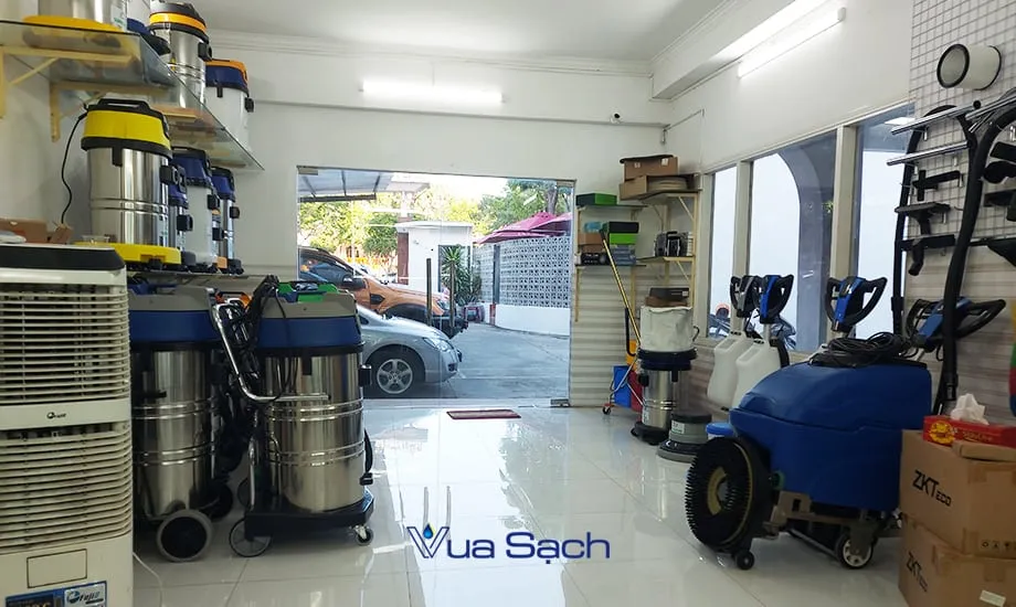 Dich-vu-giat-tham-lot-san-gia-re-son-tra