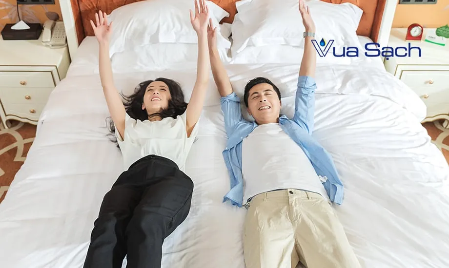 Dich-vu-giat-nem-cao-su-non-tai-nha-huyen-duy-xuyen